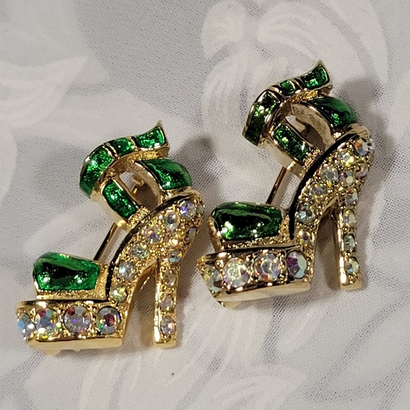 Suzanne Bjontegard brooch - Picture 1 of 7